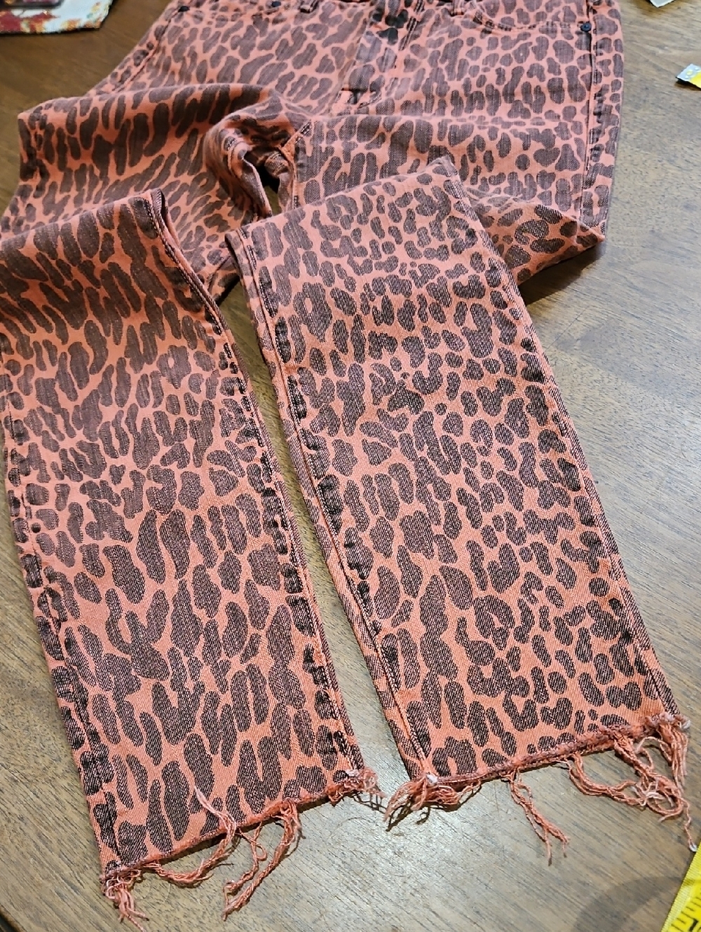 🧡🖤🧡MOTHER Coral Leopard-Print Skinny Jeans - Picture 17 of 17
